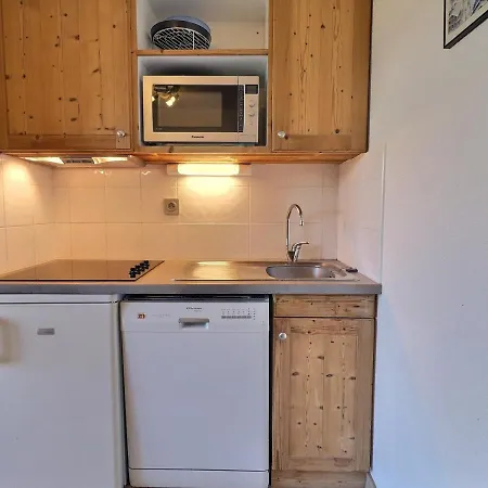 Appartement La Tania, 2 Pièces, 4 Personnes - Fr-1-182a-8 *